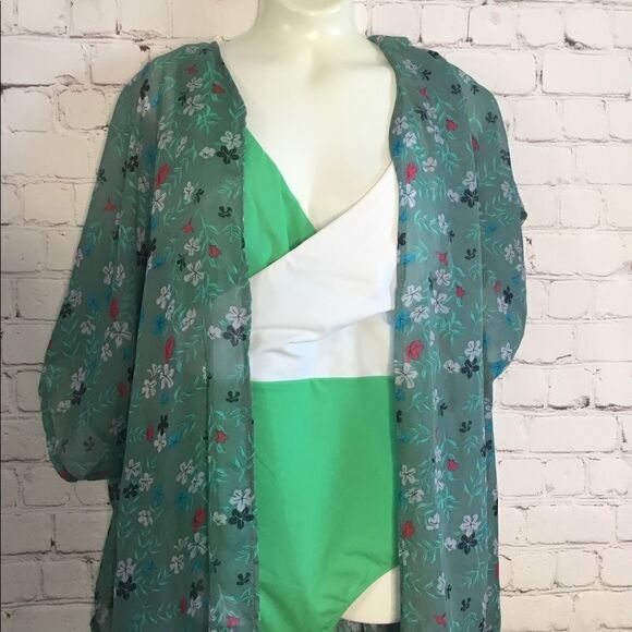 ‎One Piece Swimsuit Size 3 +Sarong-beach Cover - Picture 7 of 13